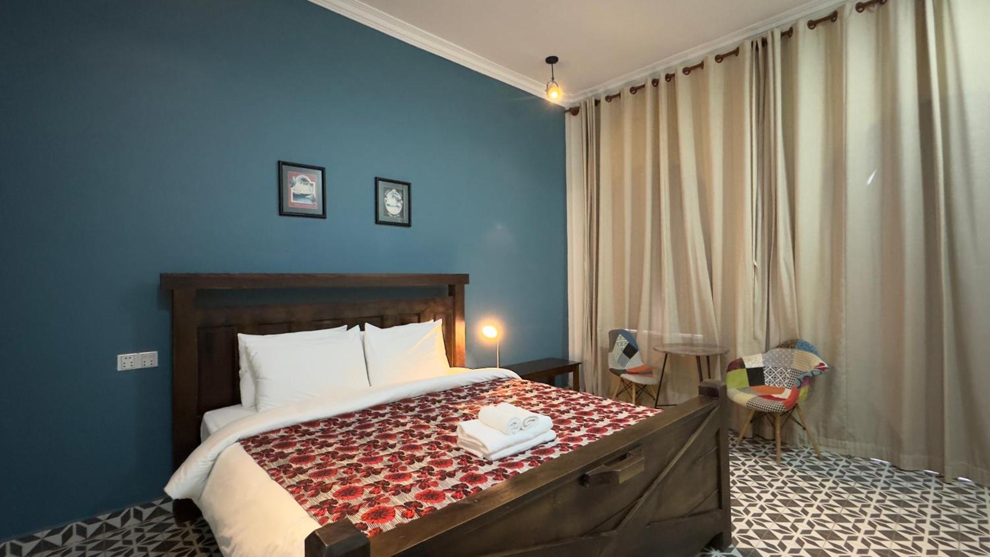 The J Break Boutique Hotell Kampot Exteriör bild